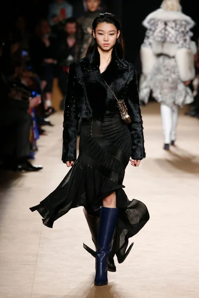 Look 23